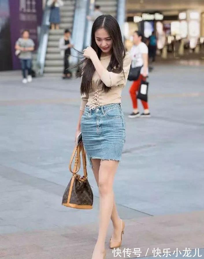 穿搭|英伦范十足的90后女孩！如此纯洁的美丽，像英国女王一样尊贵！