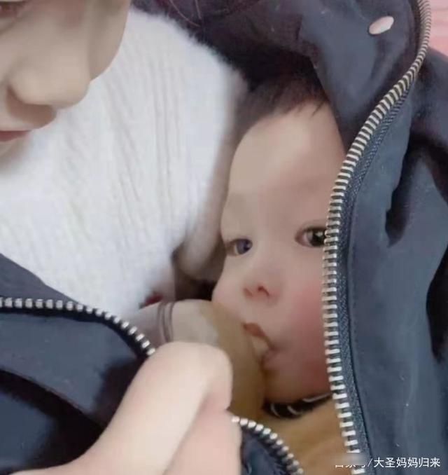 大宝|弟弟“伺候”刚洗完澡的姐姐火了,网友:让姐姐收拾得明明白白的