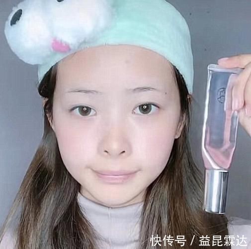 小可爱|小姐姐仿妆“贝蒂”,开头别毁我小可爱,看到成品怎么做到的