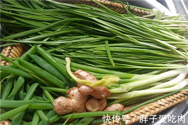 天冷了,用它包饺子最香,比肉饺子好吃,比香菇还香,别不懂吃