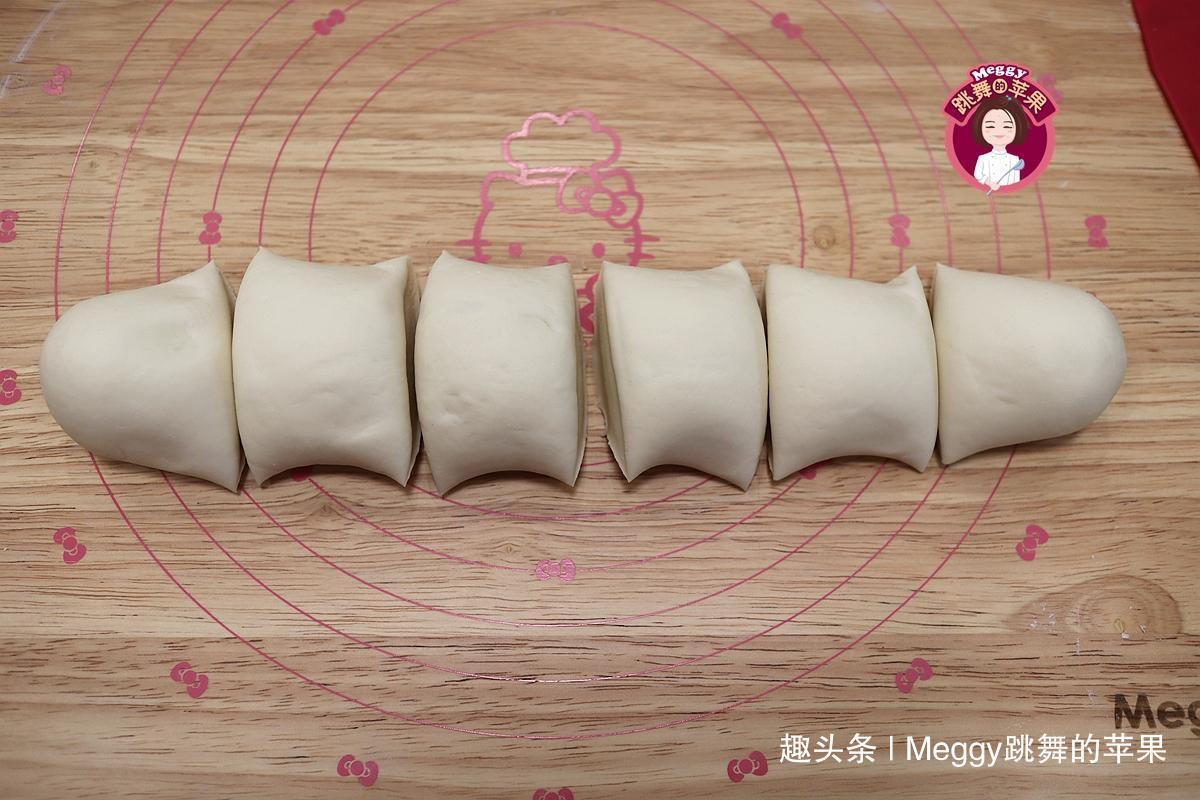 发面|教你做个绣球花卷，又白又嫩又暄软，发面多加一料，面团高又白