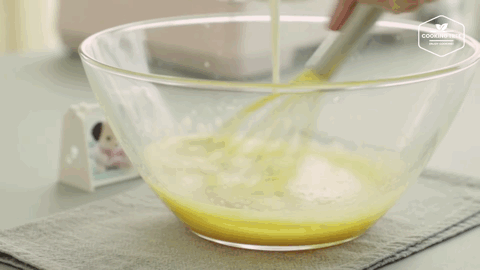  QQ弹弹，软软嫩嫩，无需烤箱，教你轻松复刻焦糖布丁