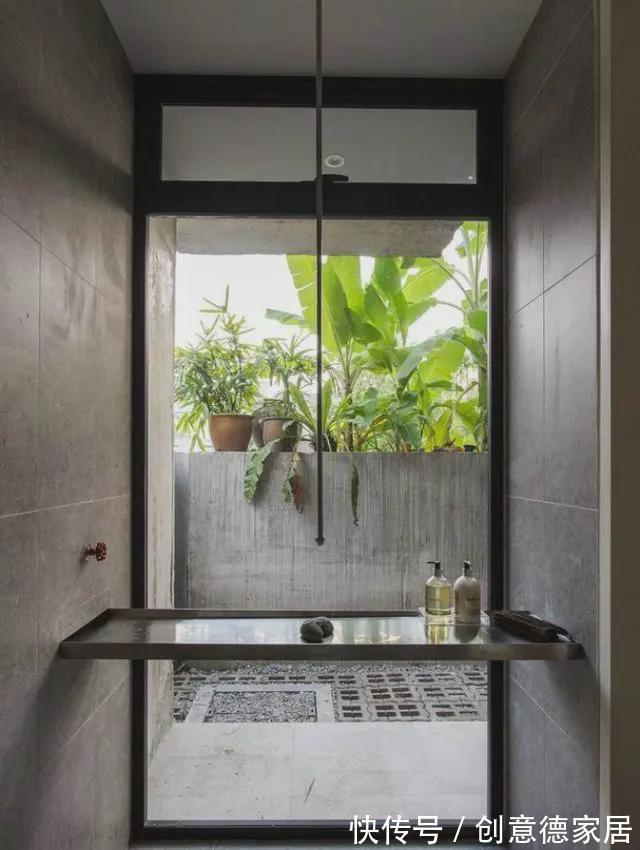 别墅|60后退休夫妻的:336㎡水泥别墅,全屋“赤贫风”,这叫有钱又闲