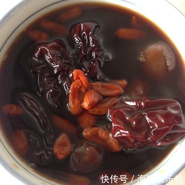 月经|月经少的女人，常喝3种水，补充气血，有助于保养子宫