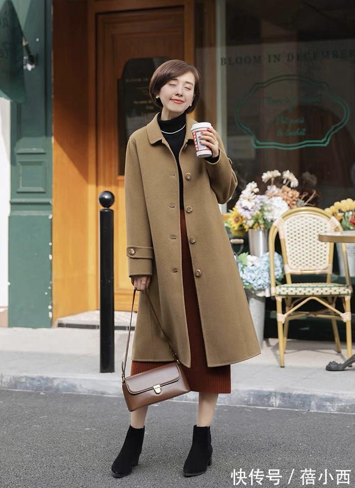 半裙 40岁的女人试试“羊毛衫+半身裙”,学她这样穿,遇见更美的自己