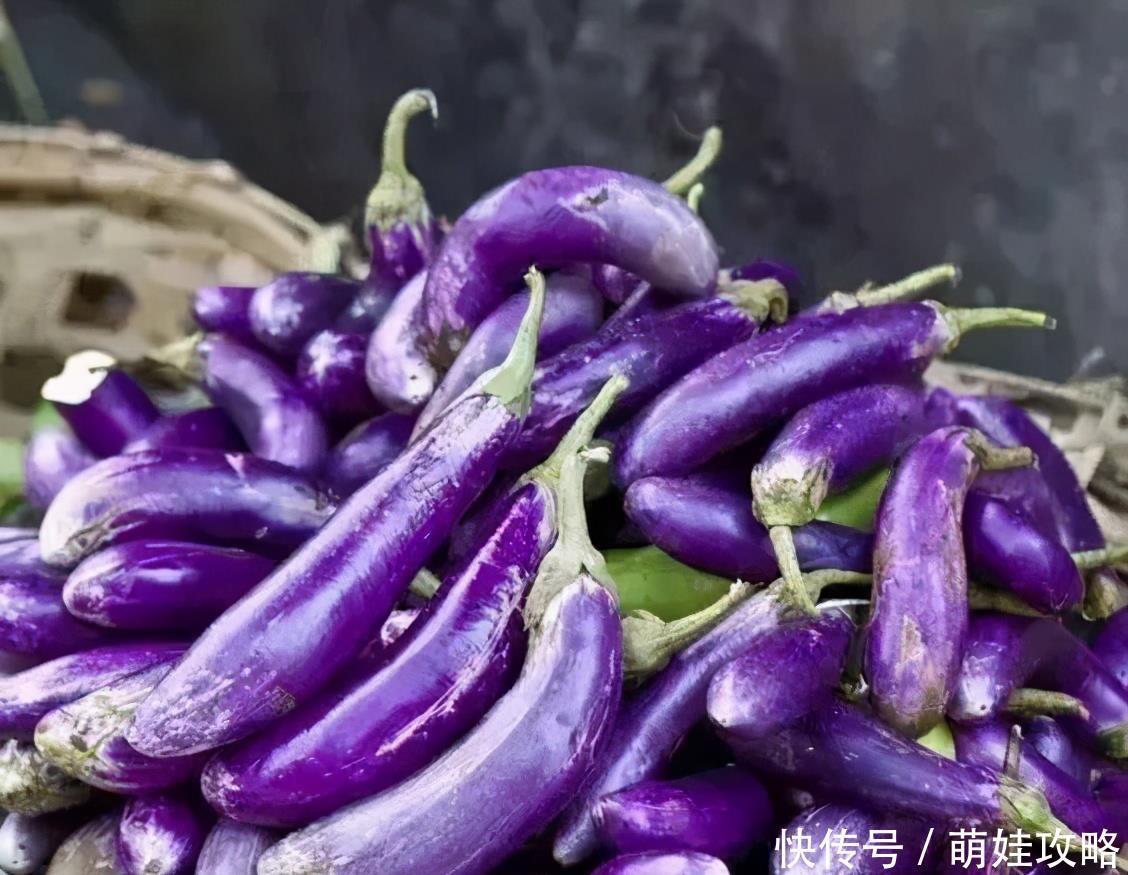  食物|冬天养生先润肺，3种常见食物轮着吃，滋阴润肺，清喉利嗓