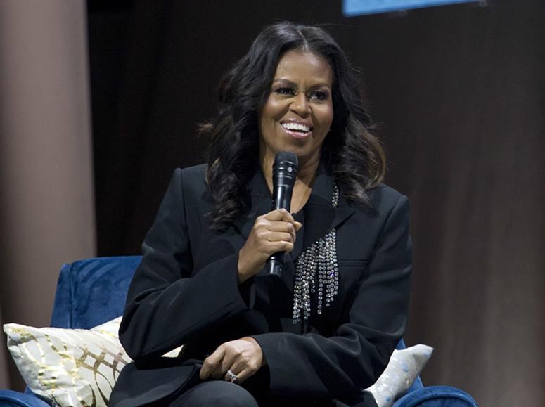 奥巴马|奥巴马成为总统,离不开妻子的帮助,看看米歇尔的成功之路!