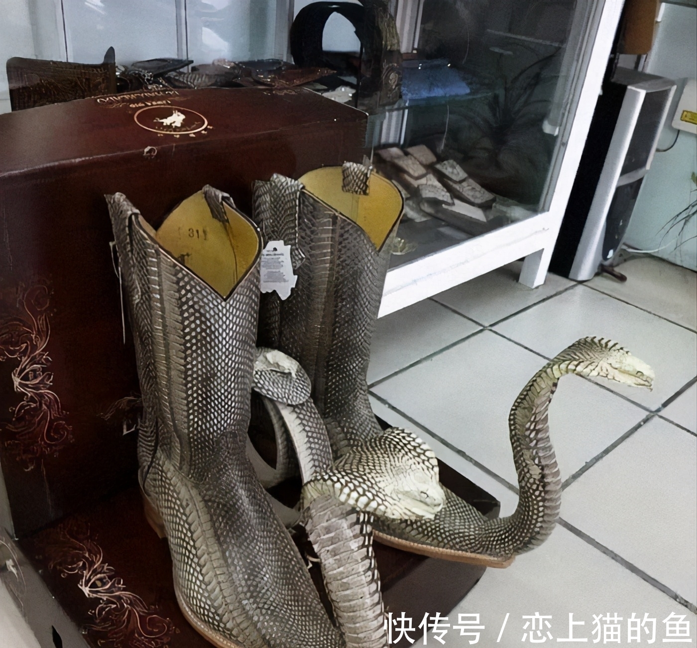 一双绣花鞋&35个国外的奇葩设计,用上万支烟做成地毯,网友:是艺术还是浪费