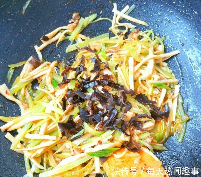家常版鱼香肉丝,超级下饭菜!
