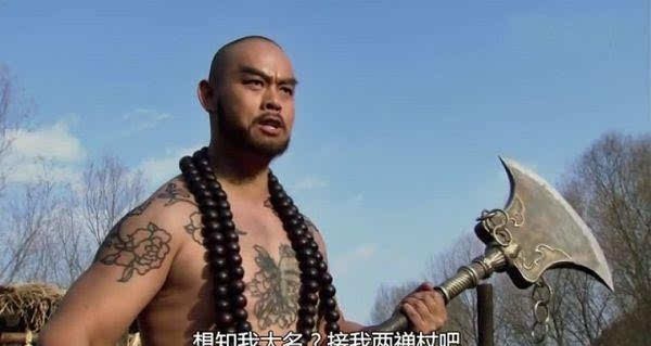 林冲|梁山群雄武功排行:林冲位居第三,第一名太强了,无人不服!