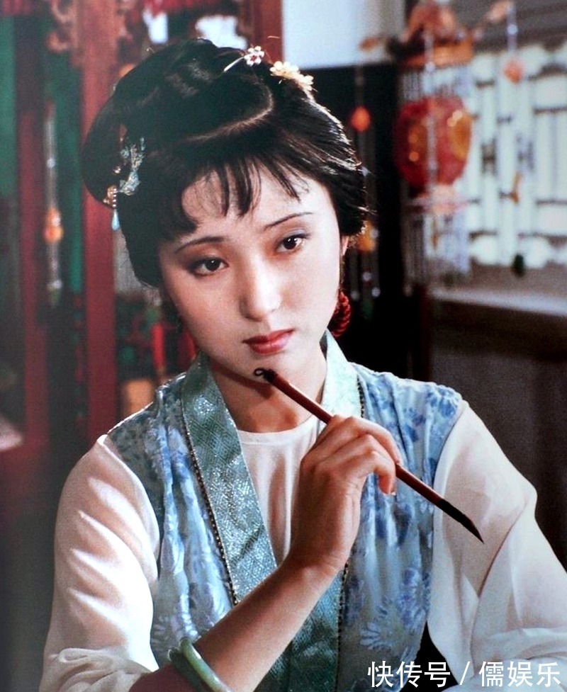 黛玉@陈晓旭,13张红楼梦剧照,真正的古典美人,天上掉下来的林妹妹