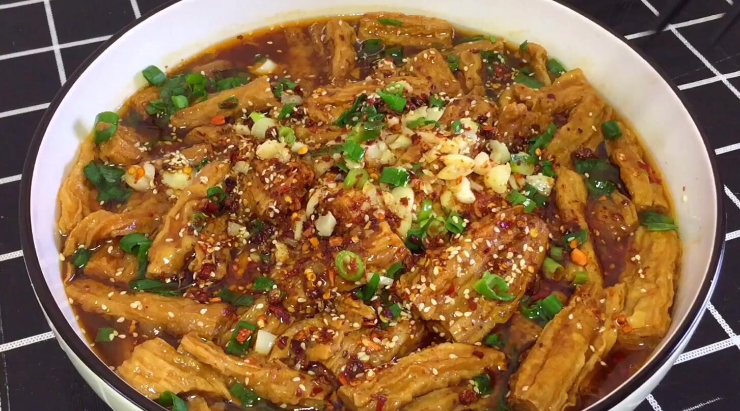 5分钟教你做炝锅腐竹,麻辣鲜香有营养,做法还十分简单