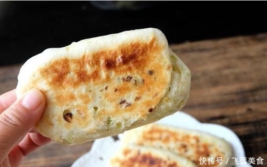 好吃|早餐爱吃烧饼,不醒面,外酥里软,喷香可口,比韭菜饼香,太好吃