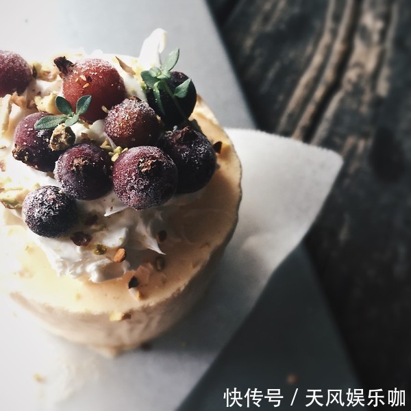 吃货|无需烤箱,1分钟学会超简单的冰淇淋蛋糕,吃货夏天必备