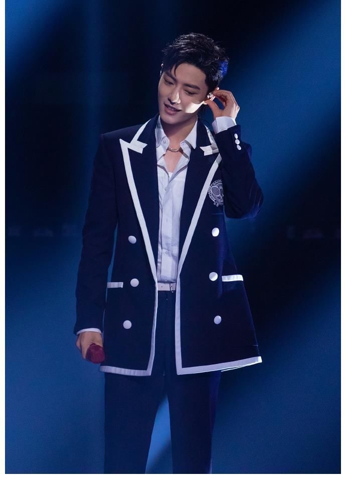 活動方|肖戰(zhàn)晚會花絮被放出,炸場演出的背后讓人心疼,獲活動方高度評價(jià)