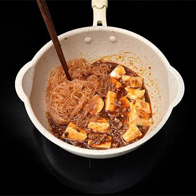 麻婆豆腐粉丝煲