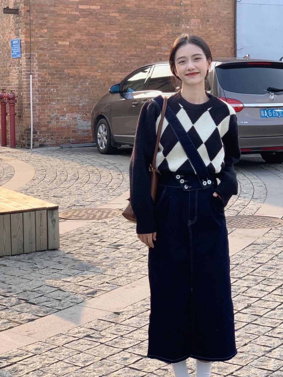 搭配|秋冬毛衣别乱选!穿这两件就够了,可盐可甜!