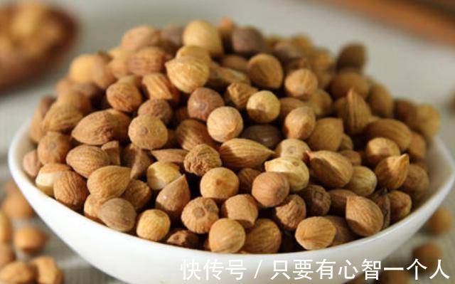 通便|便秘的人，每天喝好3杯水，一段時間后，排便不再受到阻礙