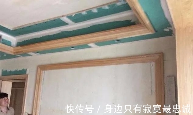 装修|参观朋友装修中的家,一进门就被吓到了,足足花了20万打家具