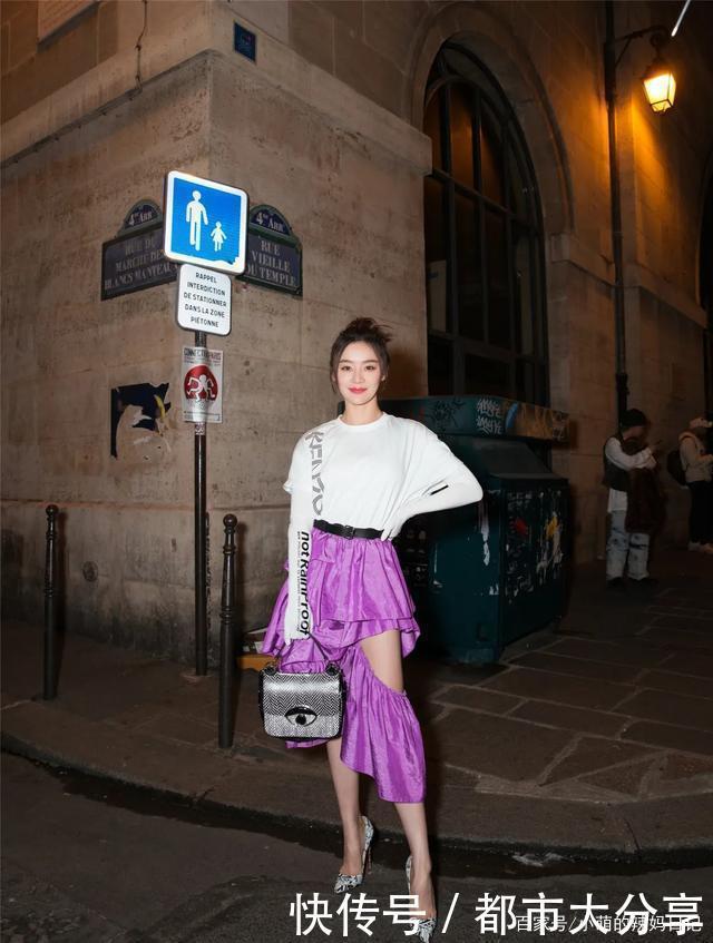 小白鞋过时了,今年流行这些鞋,不闷不勒,特适合“脚大”的女人