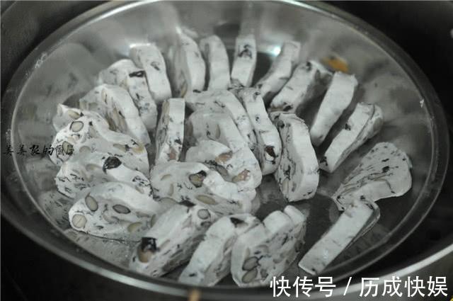 黑豆|人称“蛋白之王”，补铁是黄豆的30倍！3块钱做1锅，好吃省事