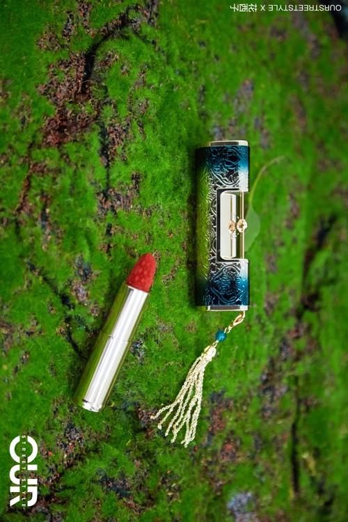 小长假来临，快用这些宝藏“国货彩妆”打造独具一格的妆容吧～