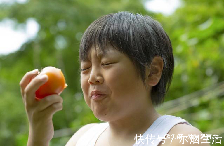 孩子|吃水果对孩子有害医生建议这4种水果,再馋也别让孩子多吃