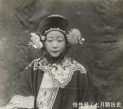 容貌|清朝有钱人的太太并不是貌美如花,看看真实的容貌