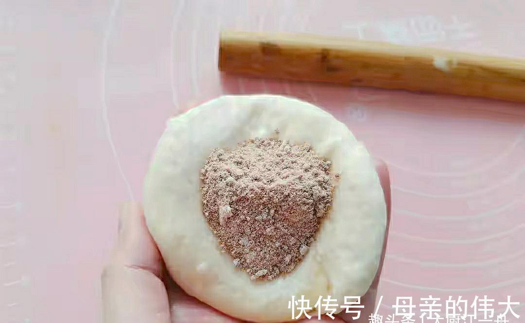 发面|早餐不用出去买了，教你在家做酥皮小糖饼，不用发面，简单又省事