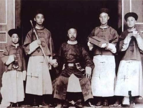 血脉|偏远山村发现满清皇族嫡系血脉，为保持血统纯正，拒绝和外人通婚