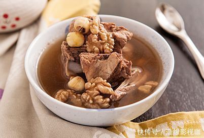  冬天|冬天进补，牛羊肉都不如此，十几块钱1斤，一炖，汤鲜美味还保暖