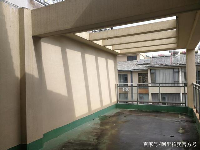 云水湾|云南省曲靖市一222平房产拍卖,以257万元成交