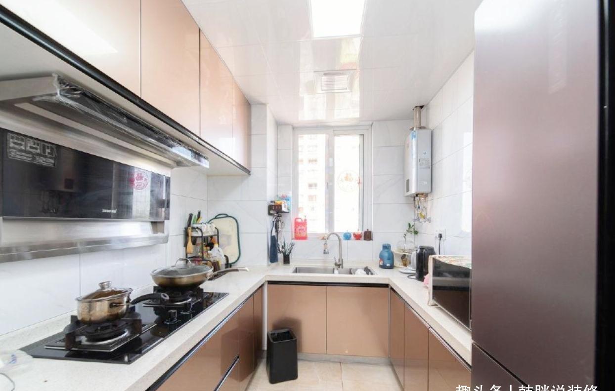 衣柜|128㎡四居室,主卫走廊装满衣柜,秒变步入式衣帽间,仪式感满满