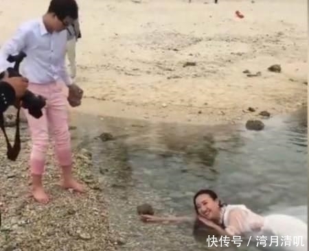新郎|奇闻：新人公园拍婚纱照，新娘穿白纱躺臭水沟成片效果非常惊艳