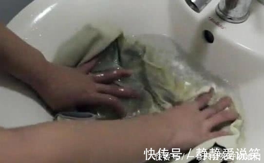 床单又脏又油，清洗时往水里加“三白”，立马焕然似新，贼干净