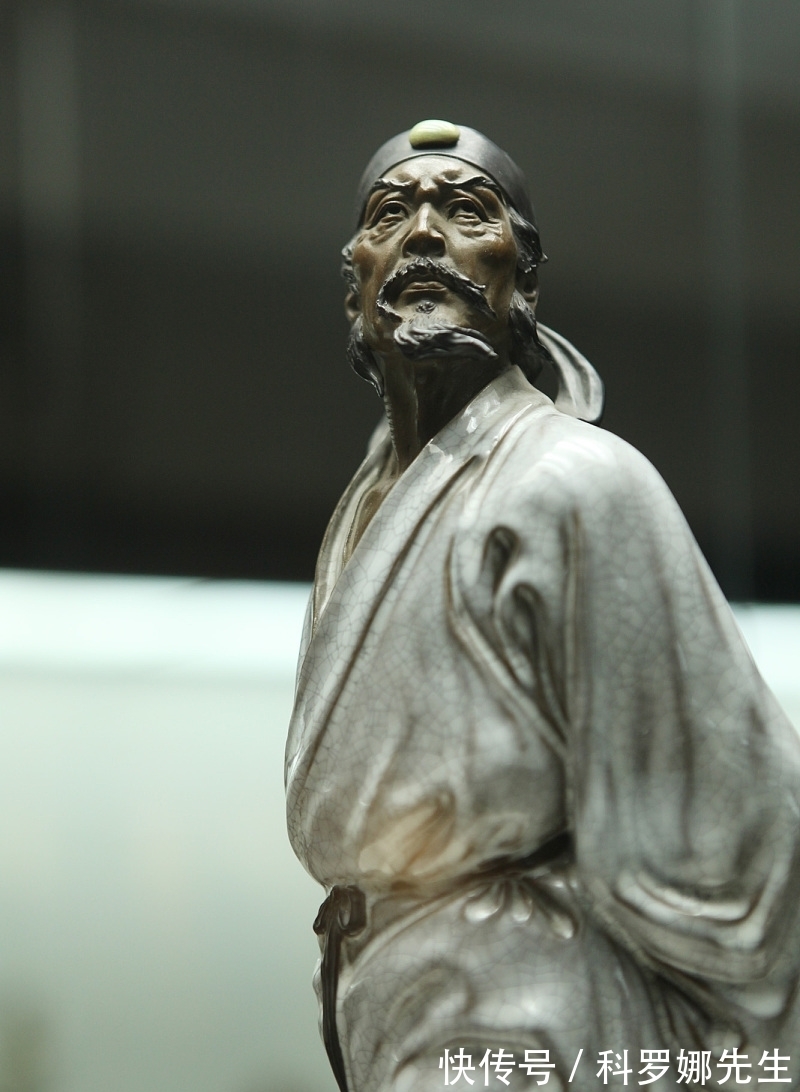 春夜喜雨@唐代伟大诗人:10首经典诗作写尽了一生的悲惨,写尽了岁月的忧愁