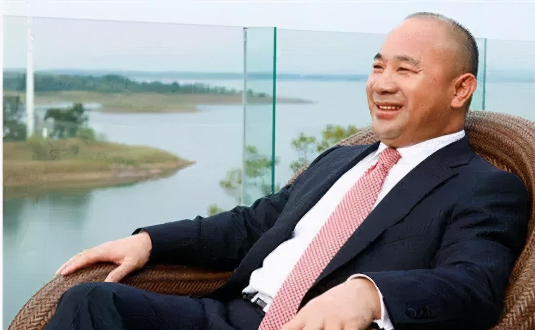 中国真正的隐形首富,手握全球十万亿矿产