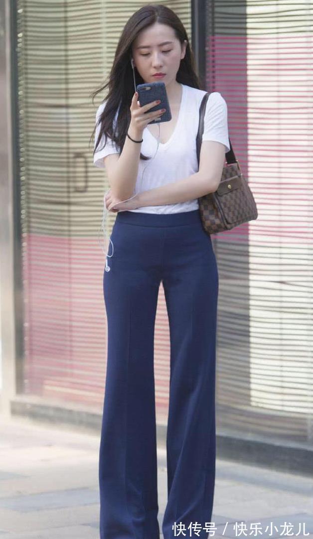 衣橱|非常自信的气质美女，一个人走在街上，散发着独特的味道和气息