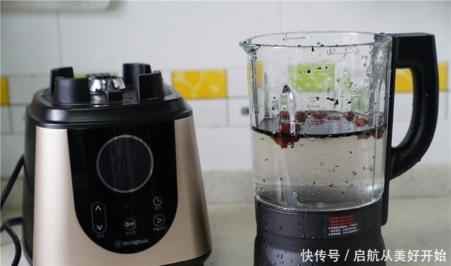 黑米|外婆每天晚上喝一碗，70多岁腿脚灵便，耳聪目明，看着像50！