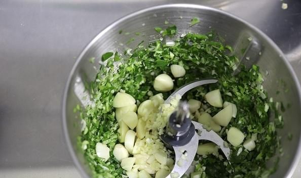 现在才知道，用它包饺子才是最香，比韭菜馅更好吃，傻了40年！