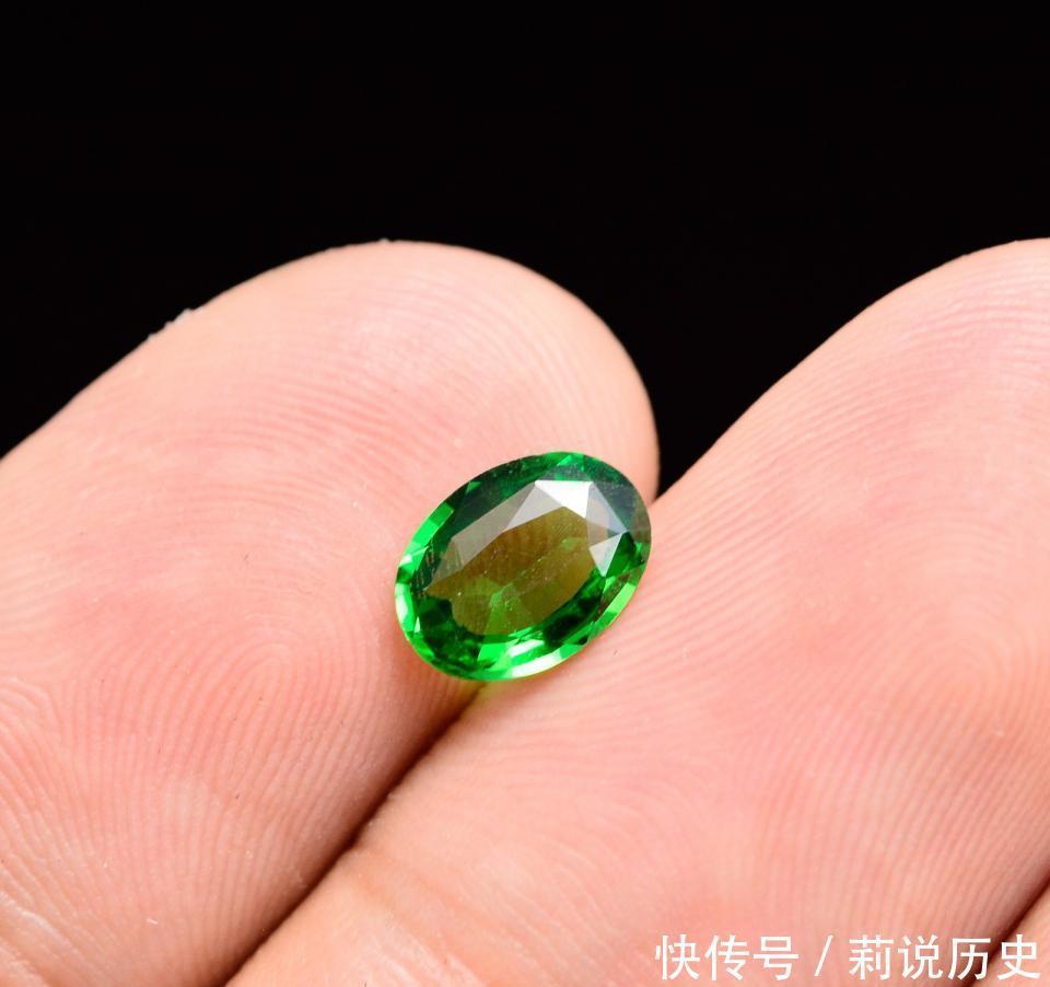 宝石|证书上有这些字的宝石不要买，假货