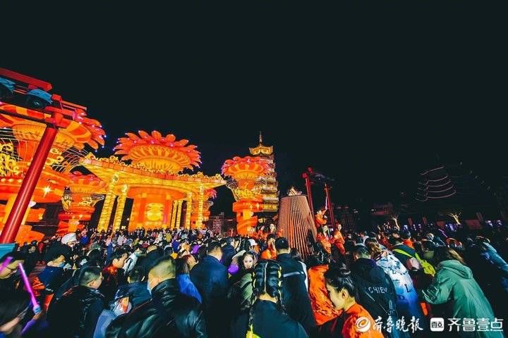 华谊兄弟|春节假期第五天，济南26家景区纳客34.8万人次，营收破千万