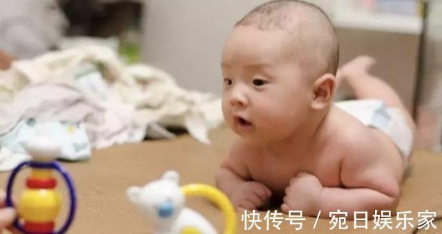 儿科医生|5个月宝宝还不会翻身医生别再一直抱着宝宝了,让他多趴一趴吧