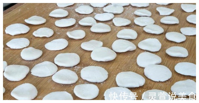 1斤山药1碗糯米粉，教你好吃做法，软糯香甜，孩子三天两头要吃