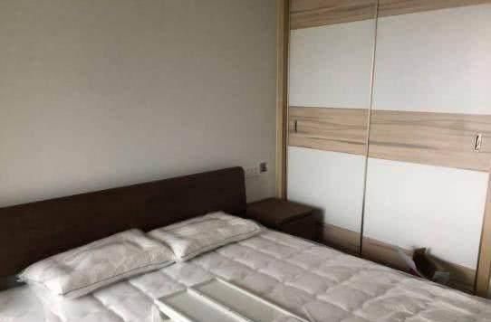 脑子|老公非要把衣帽间装在卫生间入口,我骂他脑子进水,完工后我闭嘴了