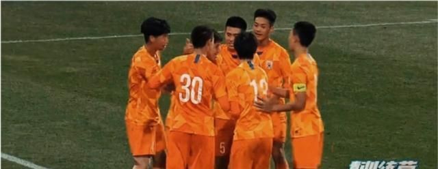 进球|国足胜越南翻版,泰山3-2国安,15岁年龄却被质疑,不要迷恋传控