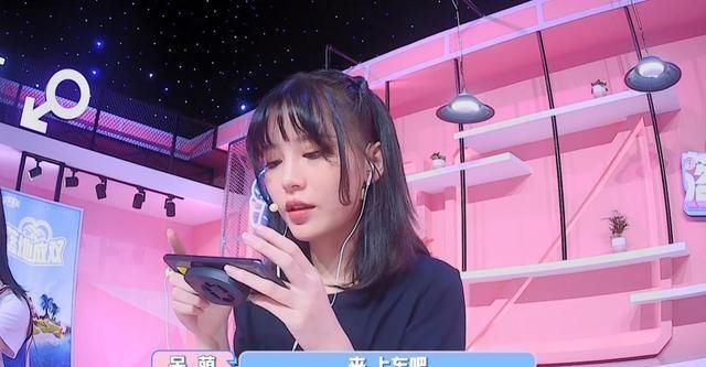 意中人|五指女战神呆萌终于找到意中人?不是中洋不是牧童,而是这个主播