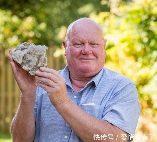 如果你有一块令你暴富的石头,你会拿着它带家人旅游吗