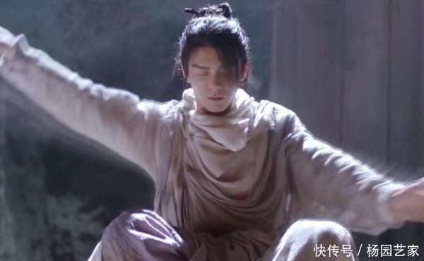 张无忌和张三丰,到底谁才是倚天第一高手?其实书里早给了答案