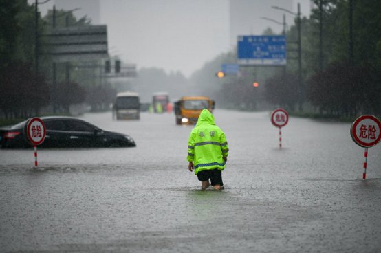 共享单车|郑州暴雨断网凸显数字城市脆弱性，360呼吁打造城市应急安全大脑